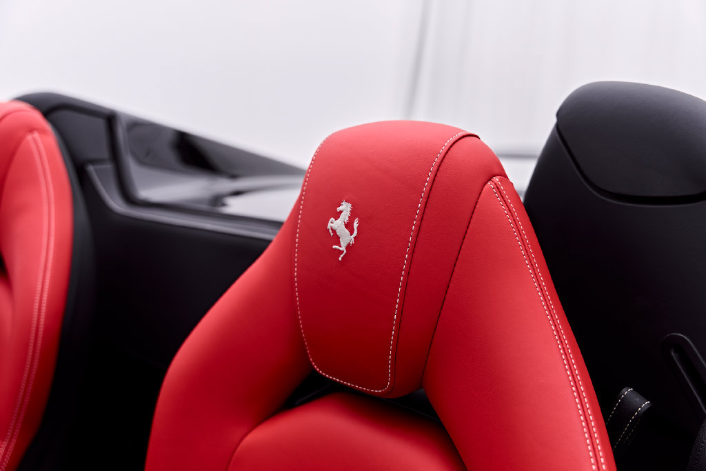 Used 2018 Ferrari 488 Spider RWD image 61