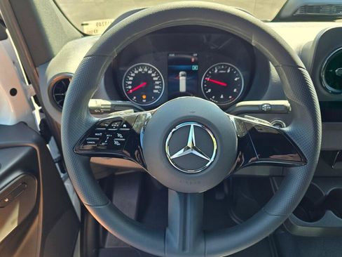 New 2026 Mercedes-Benz Sprinter 2500 image 33
