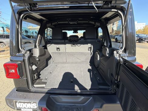 New 2025 Jeep Wrangler Sahara image 25