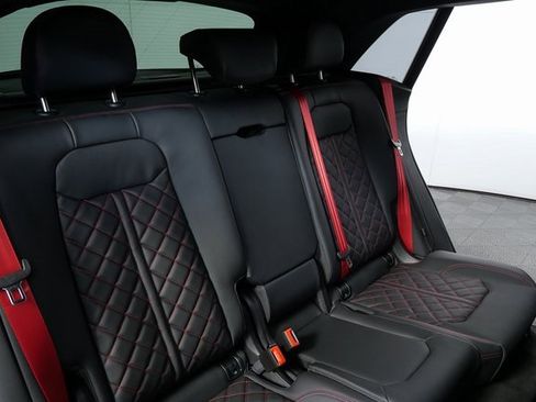 New 2026 Audi SQ8 Prestige image 20