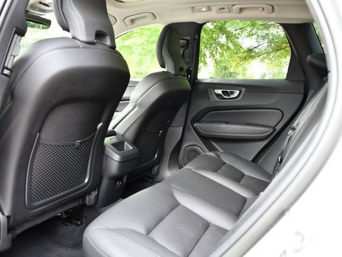 Certified 2023 Volvo XC60 B5 Plus w/ Climate Package AWD/4WD image 16