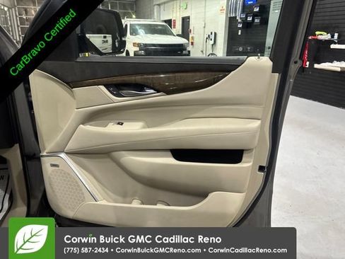 Used 2018 Cadillac Escalade 4WD w/ LPO, Radiant Package image 39