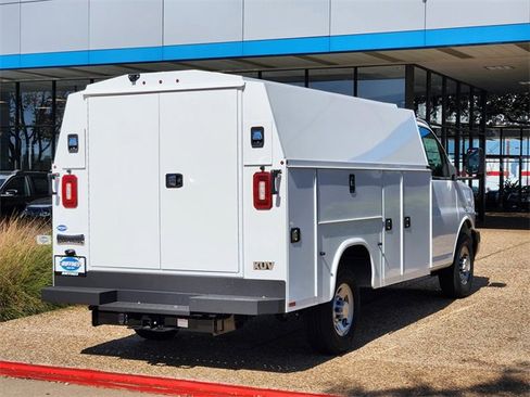 New 2025 Chevrolet Express 3500 w/ Power Convenience Package image 6