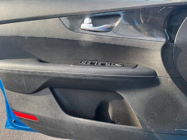 Used 2022 Kia Forte GT-Line w/ GT-Line Premium Package FWD image 19