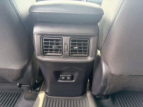 Used 2020 Toyota RAV4 XLE w/ Convenience Package AWD/4WD image 13