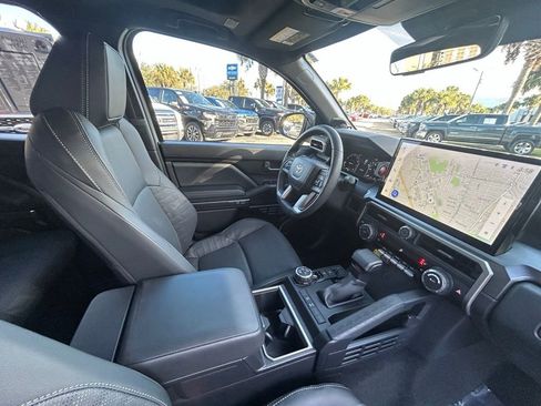 Used 2025 Toyota 4Runner TRD Off-Road Premium image 25