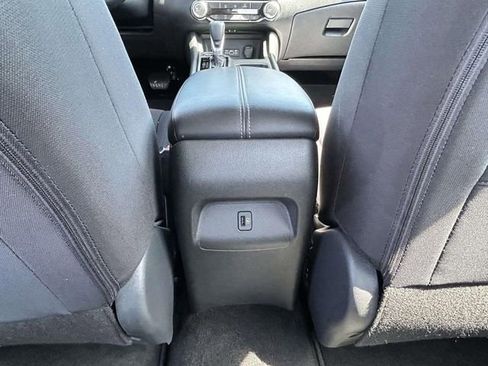 Used 2025 Nissan Sentra SV FWD image 10