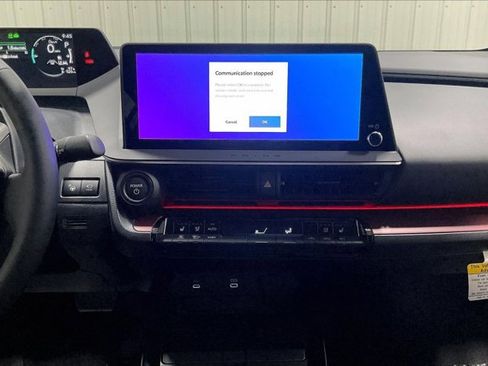 New 2026 Toyota Prius XSE Premium FWD image 7