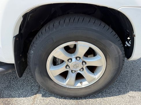 Used 2006 Toyota 4Runner Sport RWD image 17