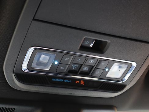 Used 2025 Ford F250 Platinum image 28