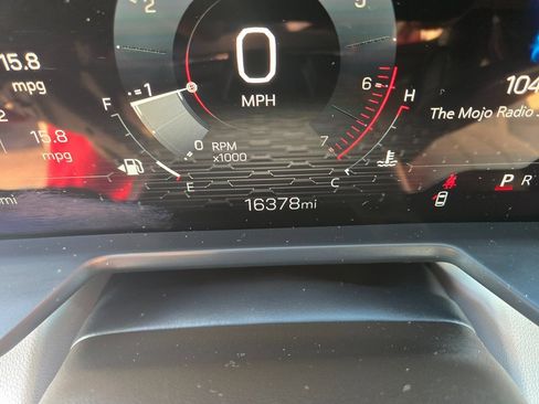 Used 2024 GMC Acadia Denali w/ Super Cruise Package image 13