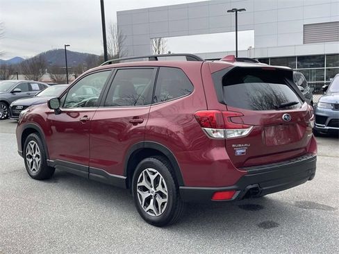 Used 2020 Subaru Forester Premium w/ Popular Package #1 image 3