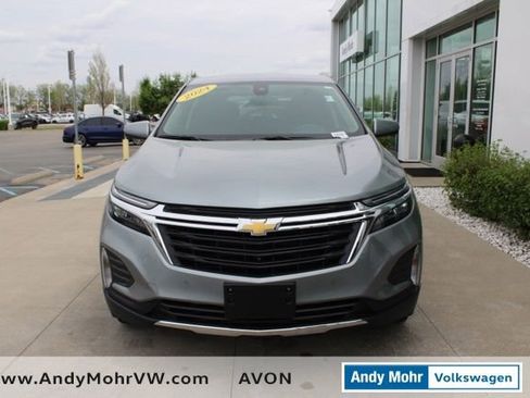 Used 2024 Chevrolet Equinox LT FWD image 2