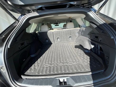 Used 2022 Subaru Outback Limited w/ Popular Package #2 image 26