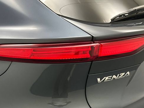 Certified 2021 Toyota Venza XLE w/ Softex Package AWD/4WD image 22
