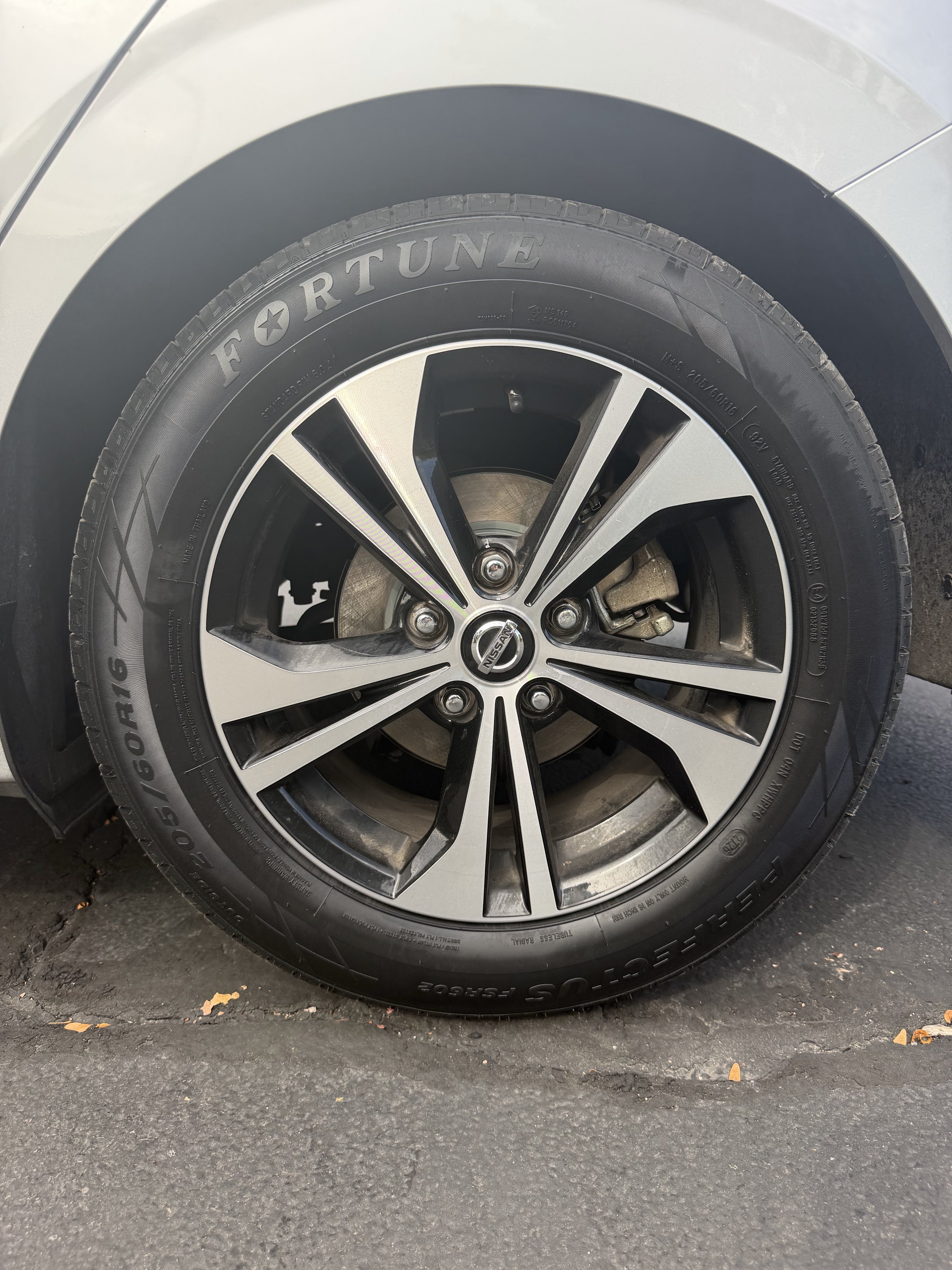Used 2021 Nissan Sentra SV FWD image 14