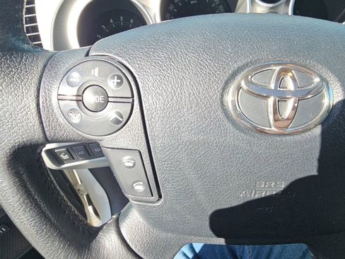 Used 2013 Toyota Sequoia Platinum AWD/4WD image 11