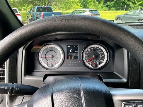 Used 2022 RAM 1500 Warlock AWD/4WD image 15