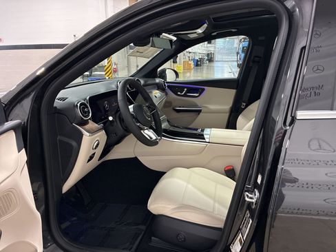 New 2026 Mercedes-Benz GLC 300 4MATIC image 7