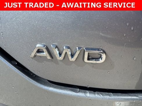 Used 2023 Honda Pilot Touring image 10