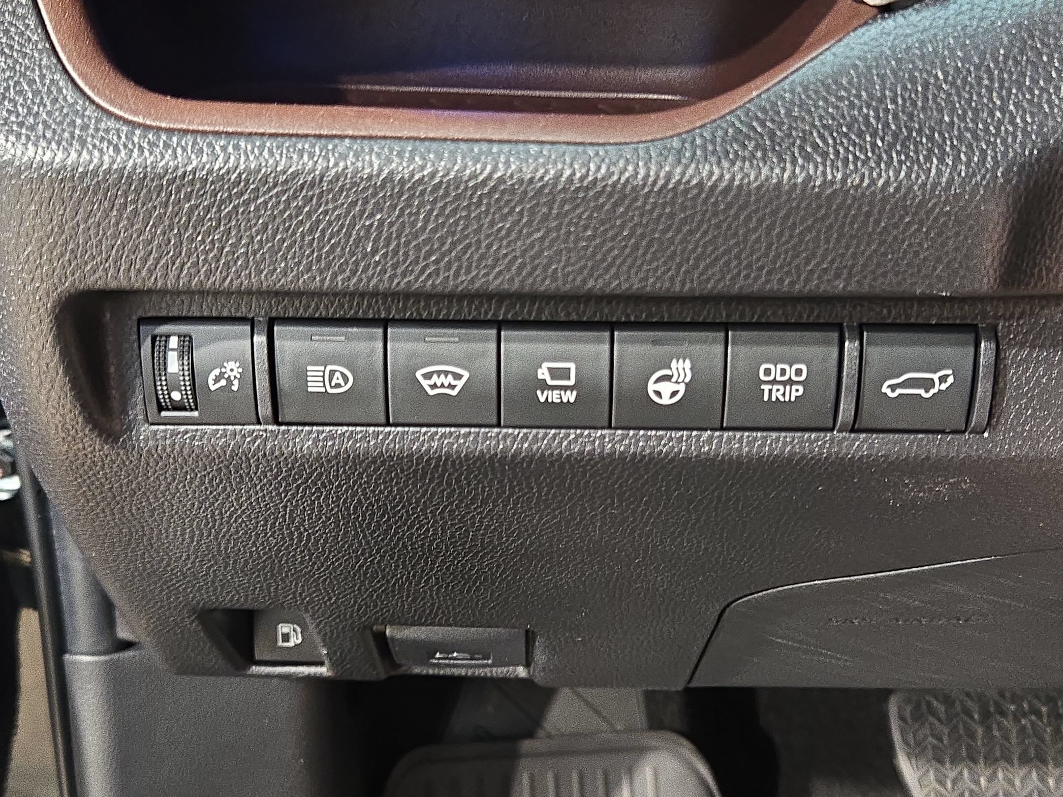 Used 2024 Toyota RAV4 Limited w/ Advanced Technology Package AWD/4WD image 26