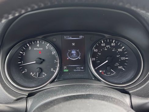 Used 2017 Nissan Rogue SL w/ SL Premium Package AWD/4WD image 11