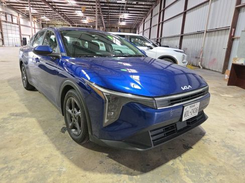 Used 2025 Kia K4 LXS image 7
