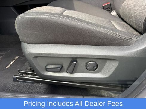 Used 2024 Nissan Rogue SV AWD/4WD image 17