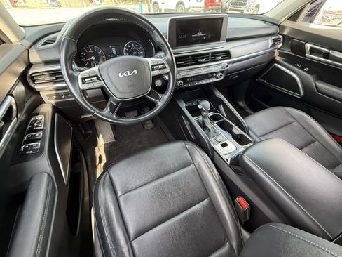 Used 2022 Kia Telluride LX image 11