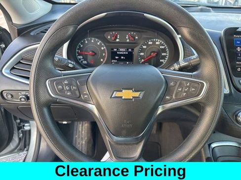 Used 2024 Chevrolet Malibu LT FWD image 16