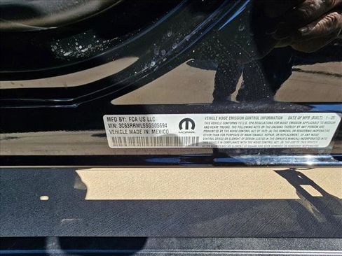 Used 2025 RAM 3500 Laramie image 23