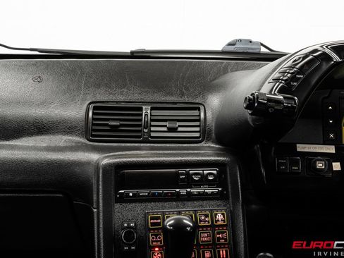 Used 1991 Nissan Other Nissan Models image 41