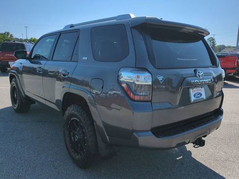 Used 2016 Toyota 4Runner SR5 Premium image 6