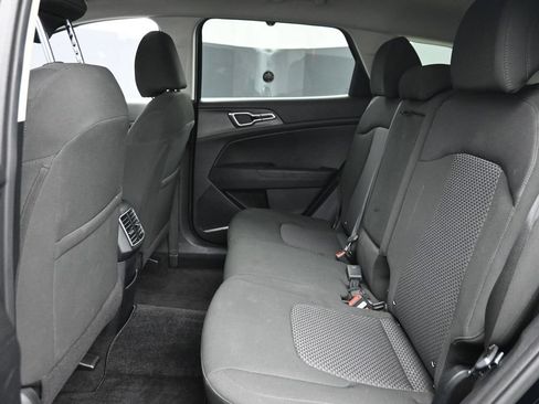 Used 2025 Kia Sportage LX AWD/4WD image 12