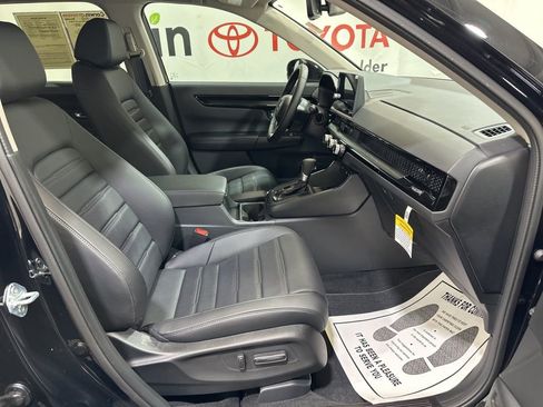 Used 2026 Honda CR-V EX-L image 10