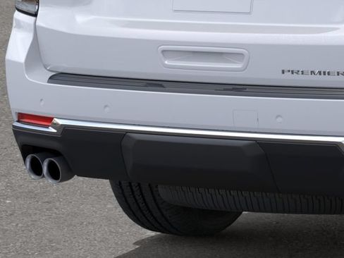 New 2026 Chevrolet Suburban Premier AWD/4WD image 14