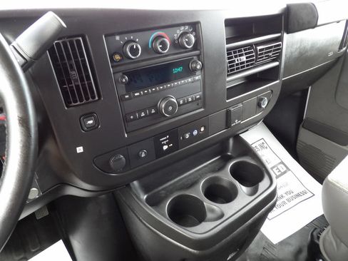 Used 2022 Chevrolet Express 2500 w/ Driver Convenience Package RWD image 22