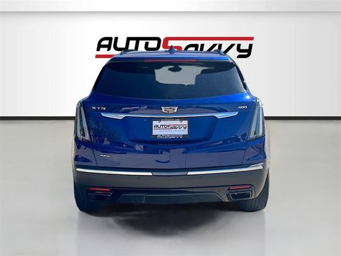 Used 2023 Cadillac XT5 Sportv w/ Technology Package image 6