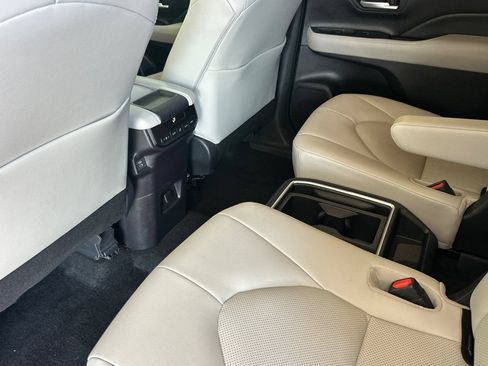 Certified 2026 Toyota Grand Highlander AWD Hybrid image 15