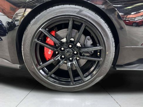 Used 2022 Ford Mustang Shelby GT500 w/ Technology Package RWD image 65