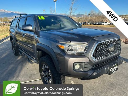 Used 2018 Toyota Tacoma TRD Off-Road image 1