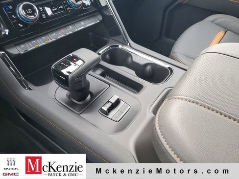 New 2026 GMC Sierra 1500 AT4 w/ AT4 Premium Package AWD/4WD image 19