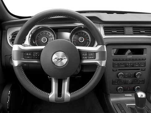 Used 2014 Ford Mustang Coupe RWD image 6