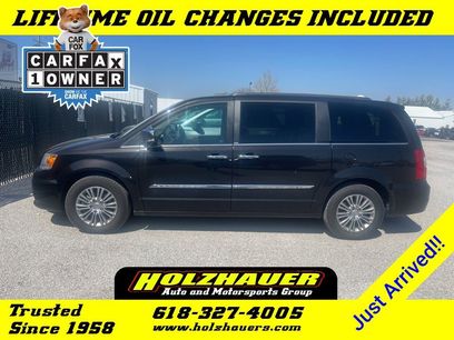 Used 2014 Chrysler Town & Country Touring-L w/ Driver Convenience Group