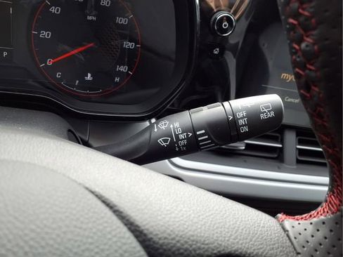 New 2026 Chevrolet Trax RS w/ Sunroof Package image 19