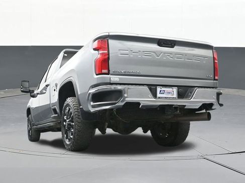 Used 2025 Chevrolet Silverado 2500 LTZ w/ LTZ Plus Package image 45