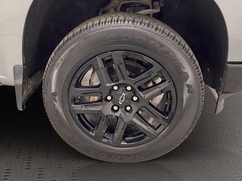 Used 2025 Chevrolet Silverado 1500 LT Trail Boss w/ LPO, Dark Essentials Package AWD/4WD image 37