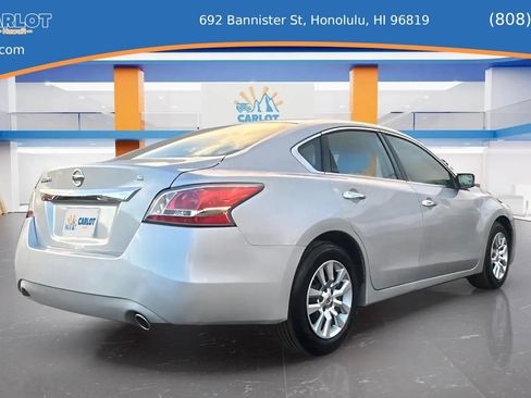 Used 2013 Nissan Altima 2.5 S FWD image 6