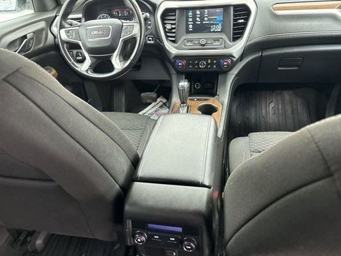 Used 2019 GMC Acadia SLE image 38