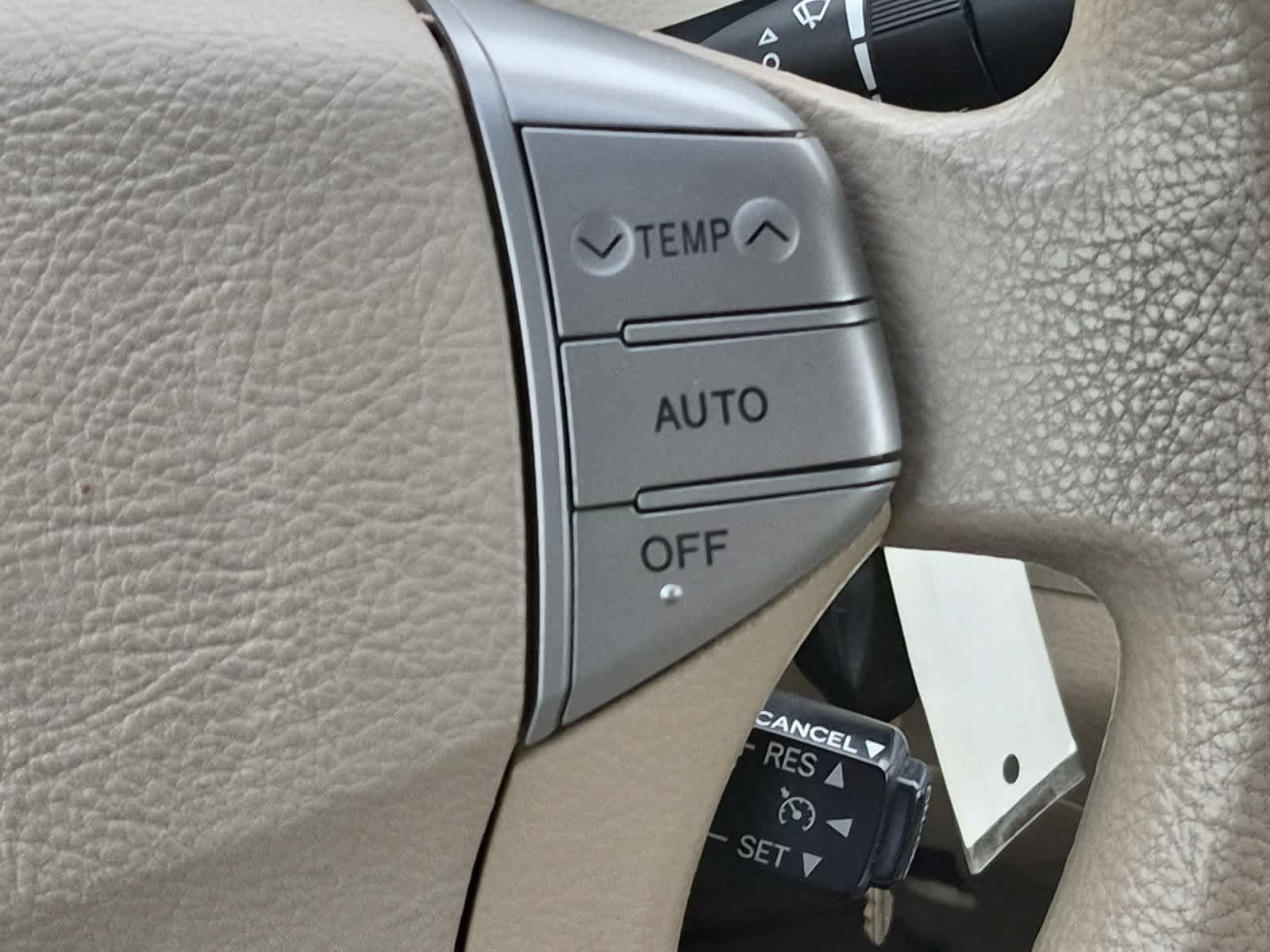 Used 2009 Toyota Avalon XL FWD image 24